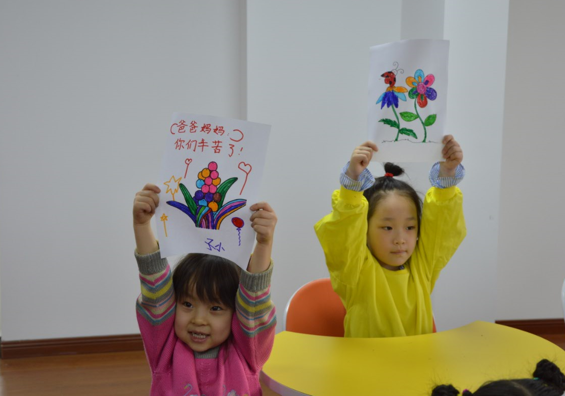 维多利亚vic119中国线路学生党员赴筑石红社区幼儿园开展“绿水青山就是金山银山”主题活动